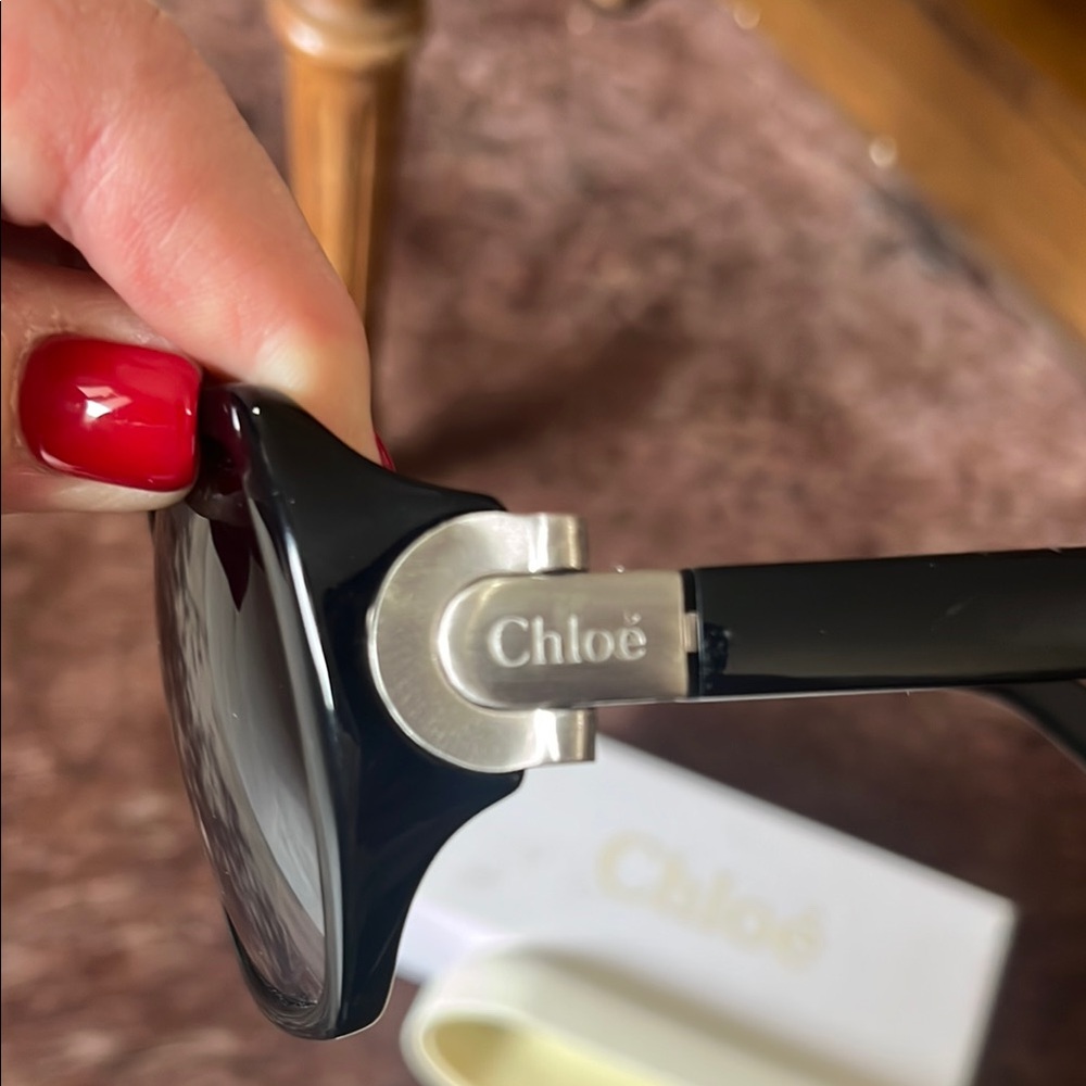 Black Sunglasses - Picture 4 of 5